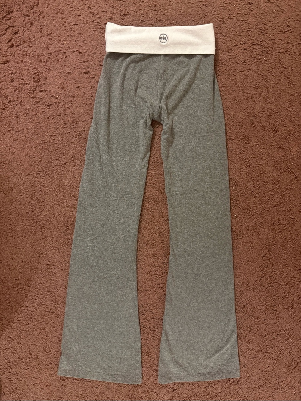 So low grey flare leggings size adult small